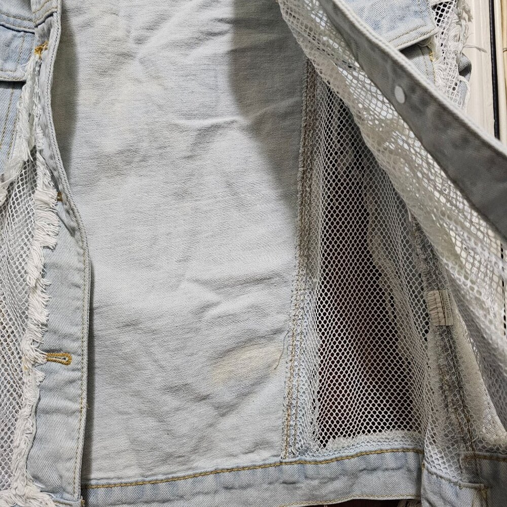 Distressed Light Wash Denim Jacket With Mesh Inserts Frayed Detailing & Button C - Picture 5 of 13